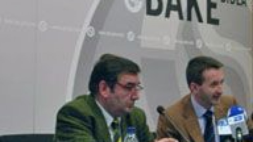 Imaz: “Se cumplen seis meses del documento Elkarbizitzarako Bake Bidea, y en el actual proceso político, mantiene toda su vigencia”