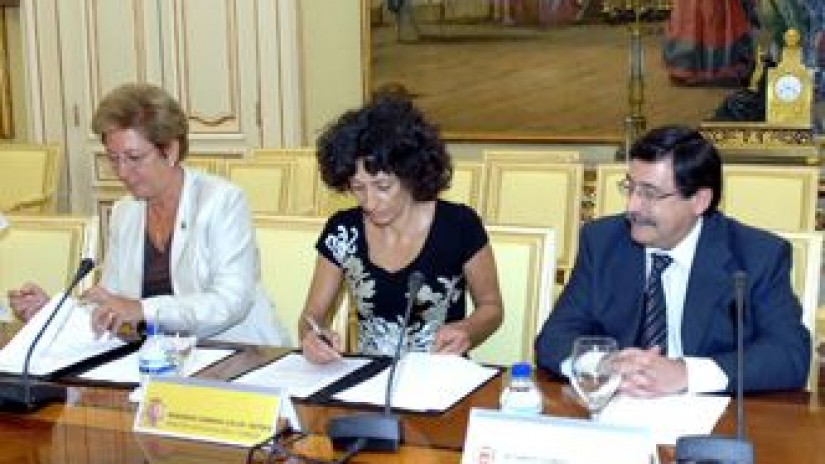 Zientzia Ministerioan Lizarrako Ikus Arteen Teknologi Zentroari buruzko Protokoloa sinatu da.