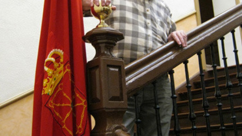 De líderes y caciques