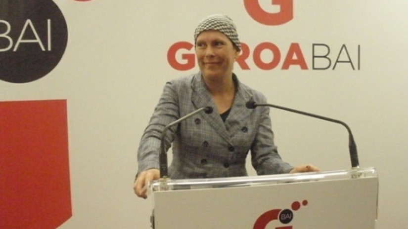 Uxue Barkos defiende la “transparencia” y critica el “veto” de UPN