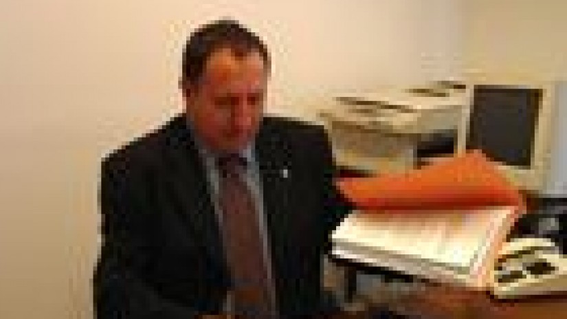 Etxegarai dice que UPN y CDN siguen aplicando el rodillo y lamenta el carpetazo a las comparecencias de la Comisión Egüés