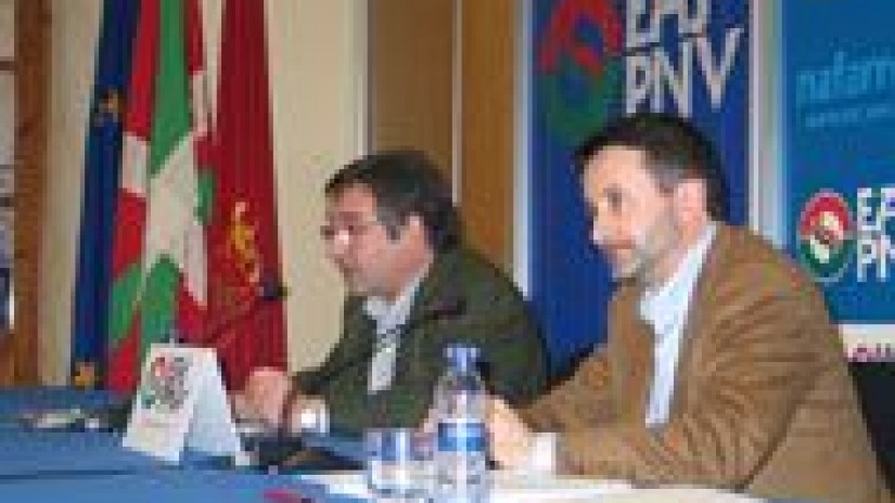 Imaz, satisfecho con la creación de la red de partidos demócratas a nivel mundial y la posibilidad de trabajar y buscar soluciones conjuntas a problemas comunes