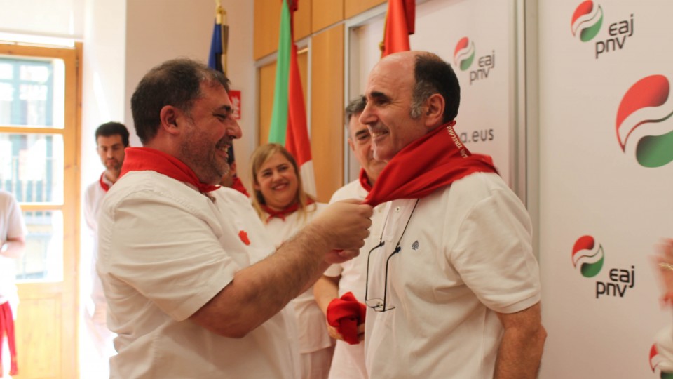 Manu Ayerdiri 'San Fermineko zapia'